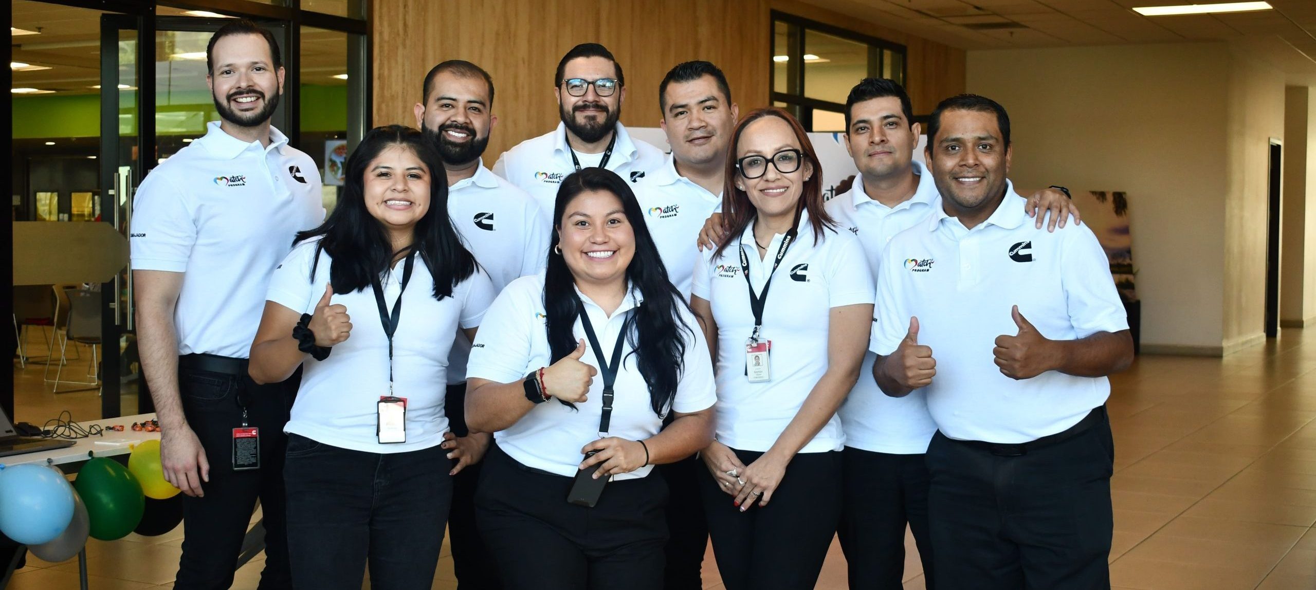 Colaboradores Cummins participando en el Match Program