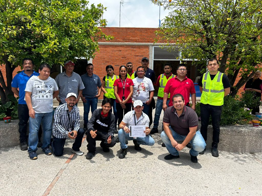 Voluntarios de San Luis Potosí en Residencia San Vicente de Paul